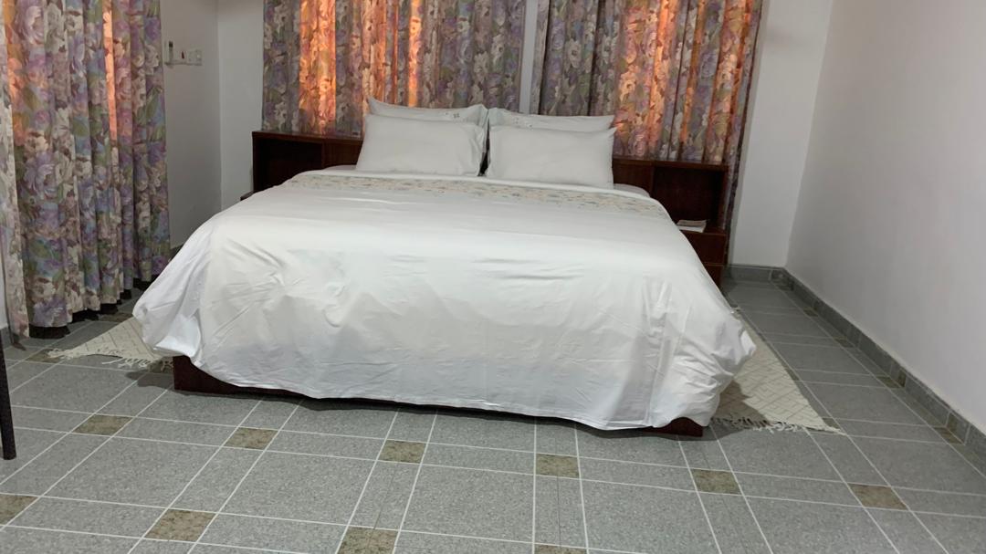 Bungalow (3bedroom) - Image 2