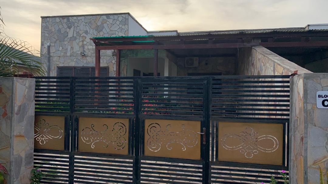 Bungalow (2bedroom) - Image 7