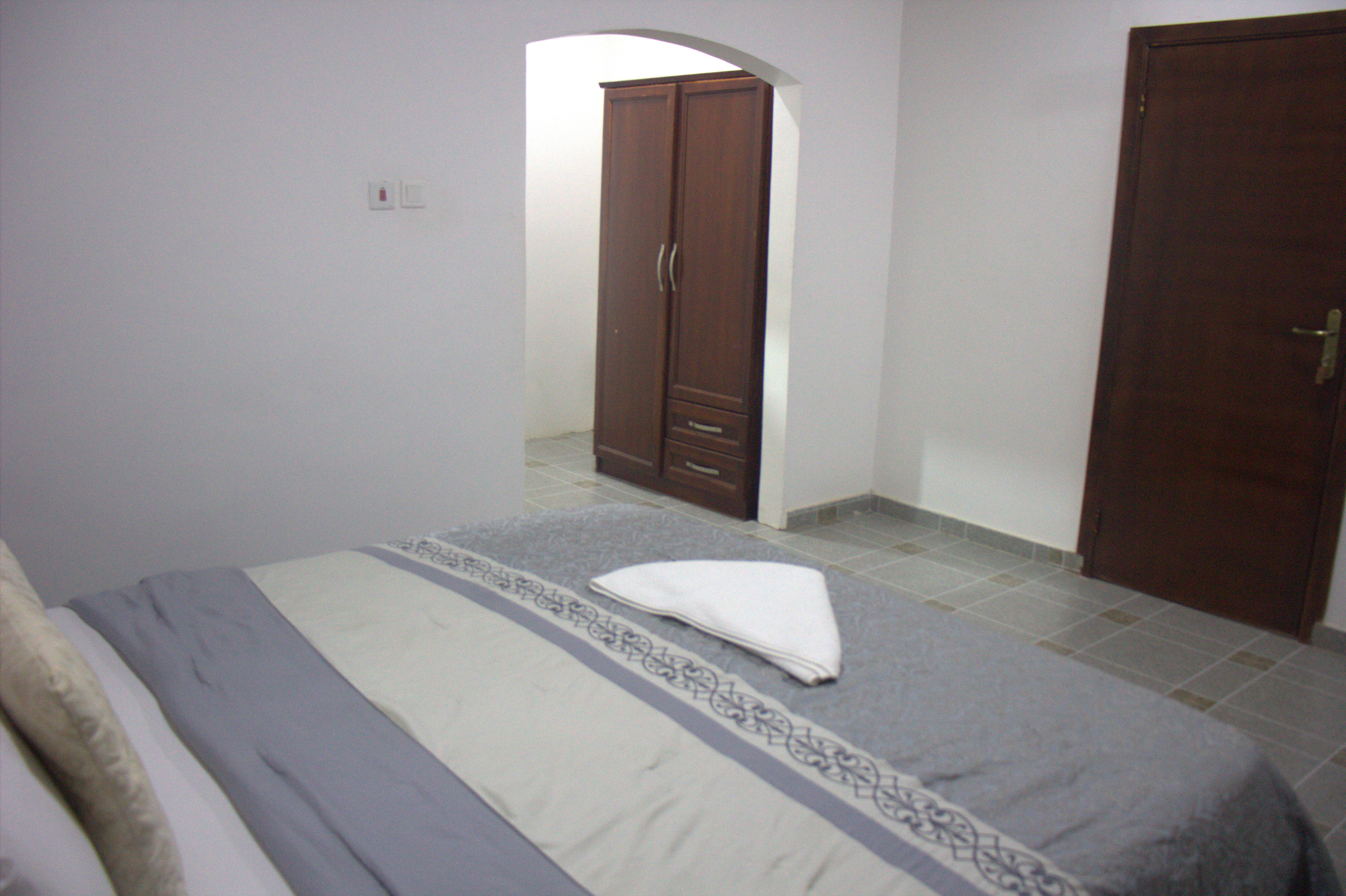 Standard 1 bedroom - Image 2